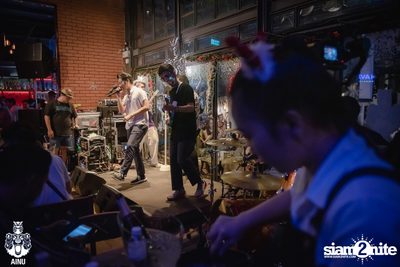 Christmas Eve Party w/ Getsunova at AINU Bar — photo 78