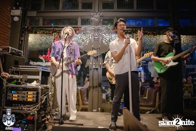 Christmas Eve Party w/ Getsunova at AINU Bar — photo 105