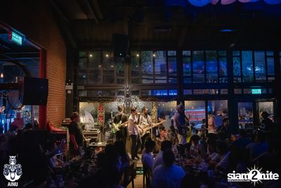 Christmas Eve Party w/ Getsunova at AINU Bar — photo 123
