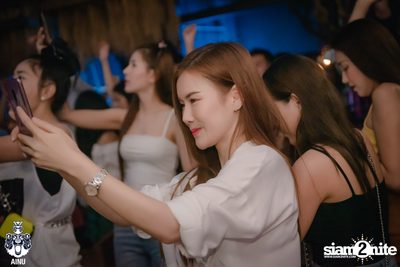Christmas Eve Party w/ Getsunova at AINU Bar — photo 128