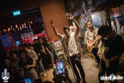 Christmas Eve Party w/ Getsunova at AINU Bar — photo 140