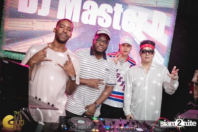 Christmas กับ The Bangkok Invaders ที่ เดอะคลับ แอท คอย — photo 59