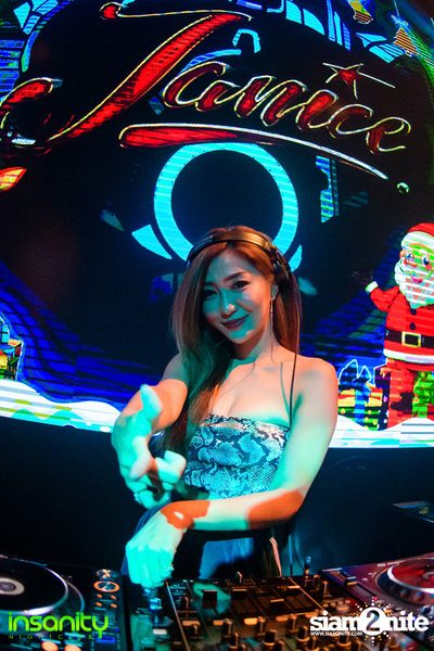 Christmas Party กับ DJ Janice ที่ อินเซนิตี้ ไนท์คลับ — photo 105