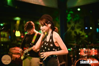 ALIZ x Bowky Lion ที่ EST.33 | สาขา Crystal Design Center — photo 11