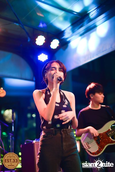 ALIZ x Bowky Lion ที่ EST.33 | สาขา Crystal Design Center — photo 35