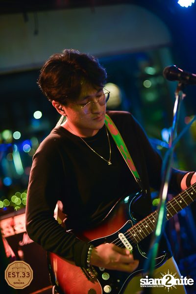 ALIZ x Bowky Lion ที่ EST.33 | สาขา Crystal Design Center — photo 36