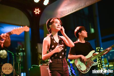 ALIZ x Bowky Lion ที่ EST.33 | สาขา Crystal Design Center — photo 41