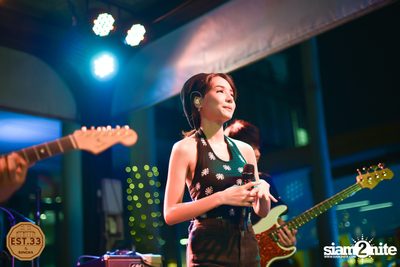 ALIZ x Bowky Lion ที่ EST.33 | สาขา Crystal Design Center — photo 43