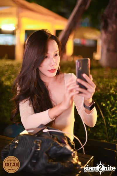 ALIZ x Bowky Lion ที่ EST.33 | สาขา Crystal Design Center — photo 76