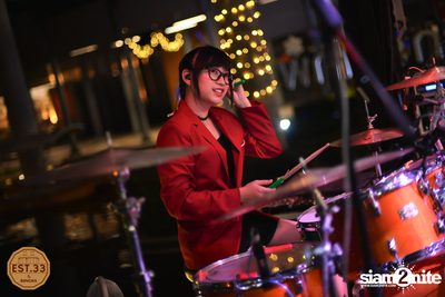 ALIZ x Bowky Lion ที่ EST.33 | สาขา Crystal Design Center — photo 143