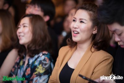 Friday ที่ บ็อทเทิลร็อคเก็ต คราฟท์เบียร์บาร์ — photo 55