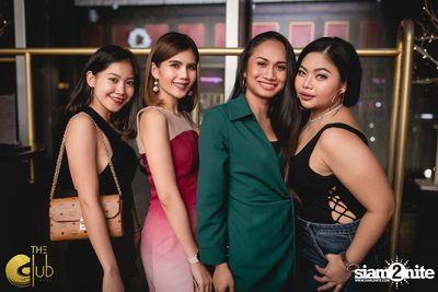 Fridays ft. DJ E-man (USA) | เดอะคลับ แอท คอย — photo 5