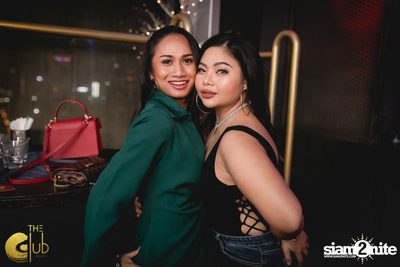 Fridays ft. DJ E-man (USA) | เดอะคลับ แอท คอย — photo 6