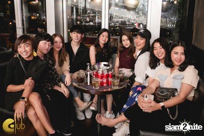 Fridays ft. DJ E-man (USA) | เดอะคลับ แอท คอย — photo 8
