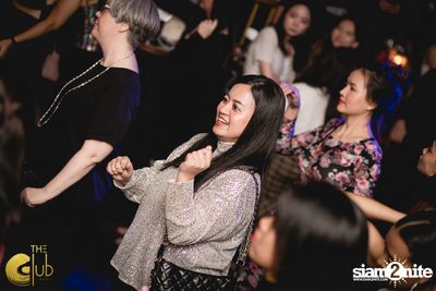 Fridays ft. DJ E-man (USA) | เดอะคลับ แอท คอย — photo 36