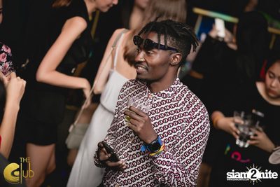 Fridays ft. DJ E-man (USA) | เดอะคลับ แอท คอย — photo 44