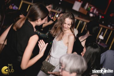 Fridays ft. DJ E-man (USA) | เดอะคลับ แอท คอย — photo 52