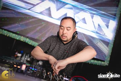 Fridays ft. DJ E-man (USA) | เดอะคลับ แอท คอย — photo 58