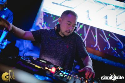 Fridays ft. DJ E-man (USA) | เดอะคลับ แอท คอย — photo 59