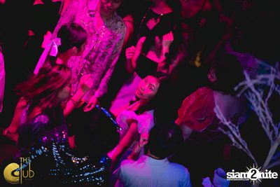 Fridays ft. DJ E-man (USA) | เดอะคลับ แอท คอย — photo 75