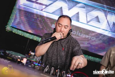 Fridays ft. DJ E-man (USA) | เดอะคลับ แอท คอย — photo 79