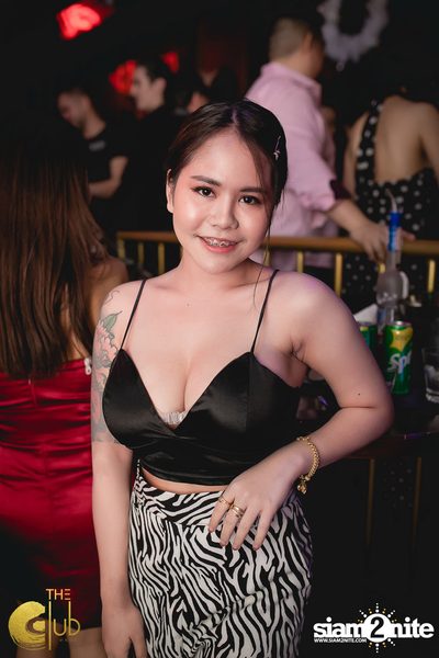 Fridays ft. DJ E-man (USA) | เดอะคลับ แอท คอย — photo 82