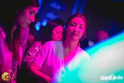 Fridays ft. DJ E-man (USA) | เดอะคลับ แอท คอย — photo 93