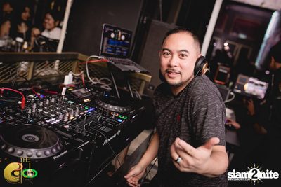Fridays ft. DJ E-man (USA) | เดอะคลับ แอท คอย — photo 96