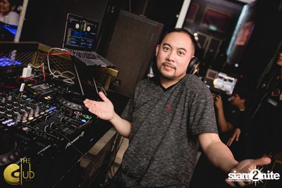 Fridays ft. DJ E-man (USA) | เดอะคลับ แอท คอย — photo 97