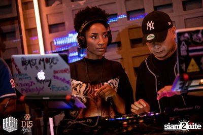 Friday Night at BARBARBAR — photo 48