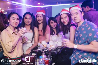 Nont Tanont at Thonglor Official — photo 34