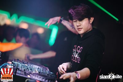NYE 2020 ที่ Warmup Cafe Chiangmai — photo 102