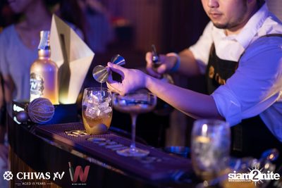 Countdown 2020 with Atom Chanakan & Chivas XV at Wine Bridge — photo 17