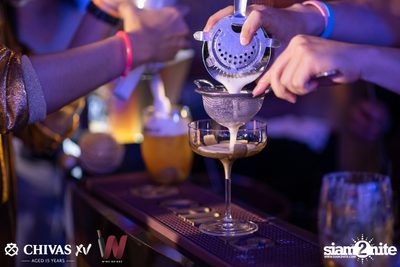 Countdown 2020 with Atom Chanakan & Chivas XV at Wine Bridge — photo 20