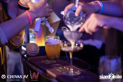 Countdown 2020 with Atom Chanakan & Chivas XV at Wine Bridge — photo 21