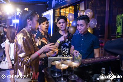 Countdown 2020 with Atom Chanakan & Chivas XV at Wine Bridge — photo 30