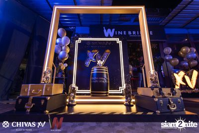 Countdown 2020 with Atom Chanakan & Chivas XV at Wine Bridge — photo 37