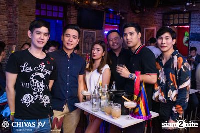 Countdown 2020 with Atom Chanakan & Chivas XV at Wine Bridge — photo 40