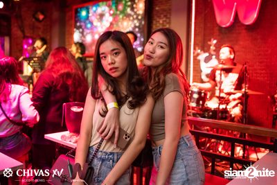 Countdown 2020 with Atom Chanakan & Chivas XV at Wine Bridge — photo 43