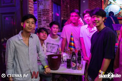 Countdown 2020 with Atom Chanakan & Chivas XV at Wine Bridge — photo 55