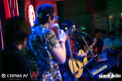 Countdown 2020 with Atom Chanakan & Chivas XV at Wine Bridge — photo 69