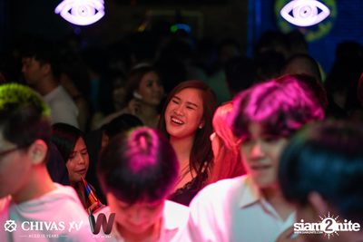 Countdown 2020 with Atom Chanakan & Chivas XV at Wine Bridge — photo 84