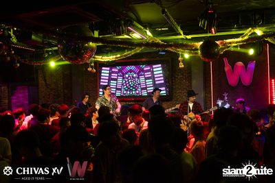 Countdown 2020 with Atom Chanakan & Chivas XV at Wine Bridge — photo 94