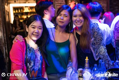 Countdown 2020 with Atom Chanakan & Chivas XV at Wine Bridge — photo 97
