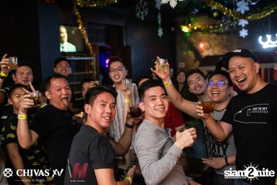 Countdown 2020 with Atom Chanakan & Chivas XV at Wine Bridge — photo 102
