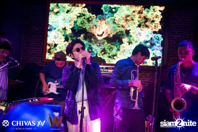 Countdown 2020 with Atom Chanakan & Chivas XV at Wine Bridge — photo 108