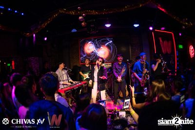 Countdown 2020 with Atom Chanakan & Chivas XV at Wine Bridge — photo 115