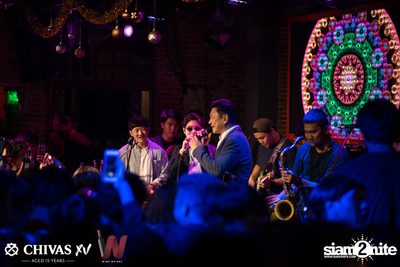 Countdown 2020 with Atom Chanakan & Chivas XV at Wine Bridge — photo 120