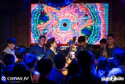 Countdown 2020 with Atom Chanakan & Chivas XV at Wine Bridge — photo 121