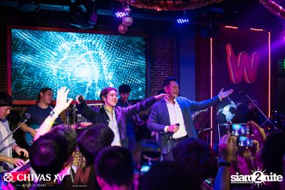 Countdown 2020 with Atom Chanakan & Chivas XV at Wine Bridge — photo 130